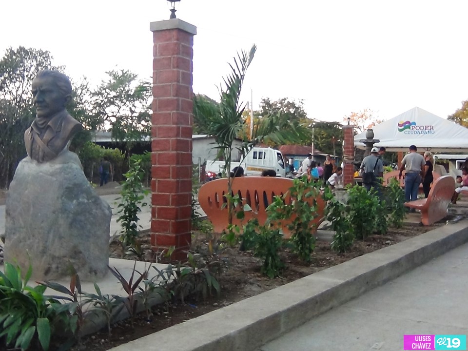Inauguran en Granada Plaza de la Revolución Augusto C. Sandino