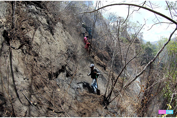 Controlan incendio en comunidades cercanas al Volcán Masaya