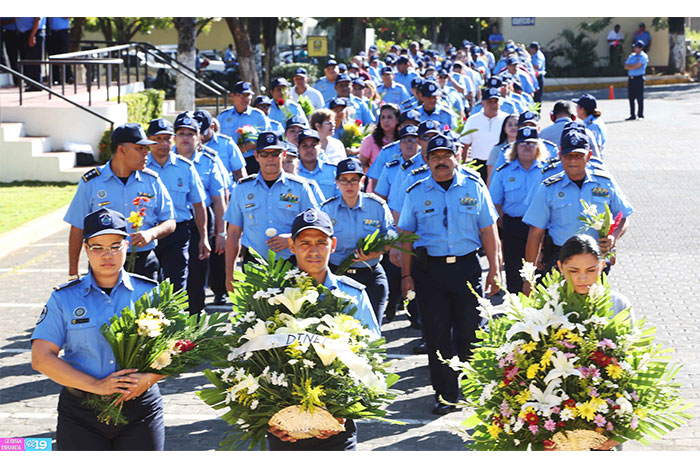Policía Nacional honra al General Sandino