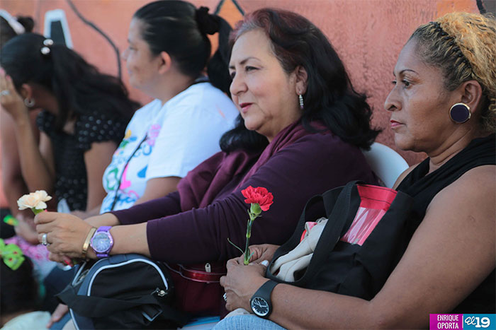 Familias del Barrio Camilo Ortega rinden homenaje al Apóstol de la Unidad Sandinista
