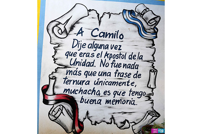¡Vivirás Monimbó, llama pura del pueblo!