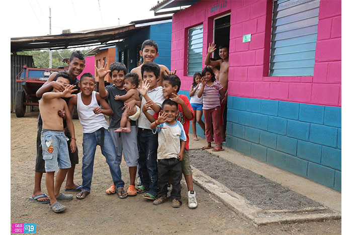 ¡Vivirás Monimbó, llama pura del pueblo!