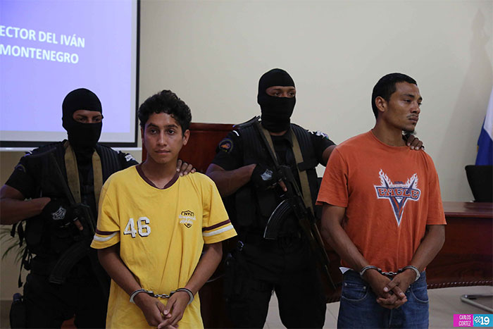 Policía captura y presenta a culpables del homicidio en Ruta 102