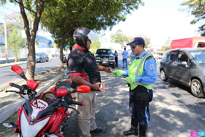 Policía Nacional con fuerte presencia en carreteras y mercados