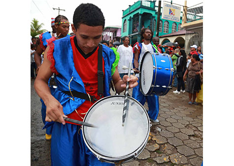 Caribeños celebran Fiestas de Mayo Ya