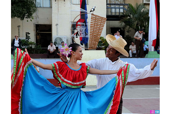 Alcaldía de Managua devela monumento en honor al Apóstol de la Unidad Sandinista
