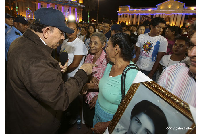 Presidente Daniel sostiene amplio intercambio con familiares de héroes de San José de las Mulas