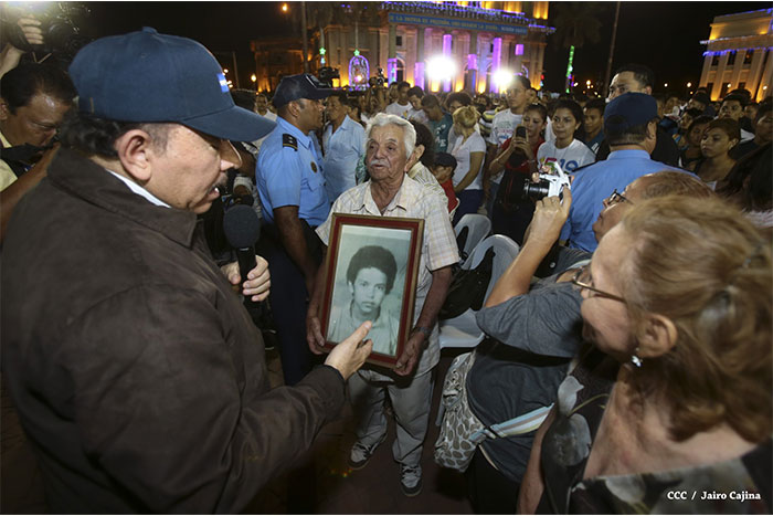 Presidente Daniel sostiene amplio intercambio con familiares de héroes de San José de las Mulas
