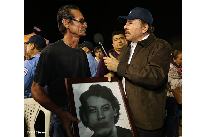 Presidente Daniel sostiene amplio intercambio con familiares de héroes de San José de las Mulas