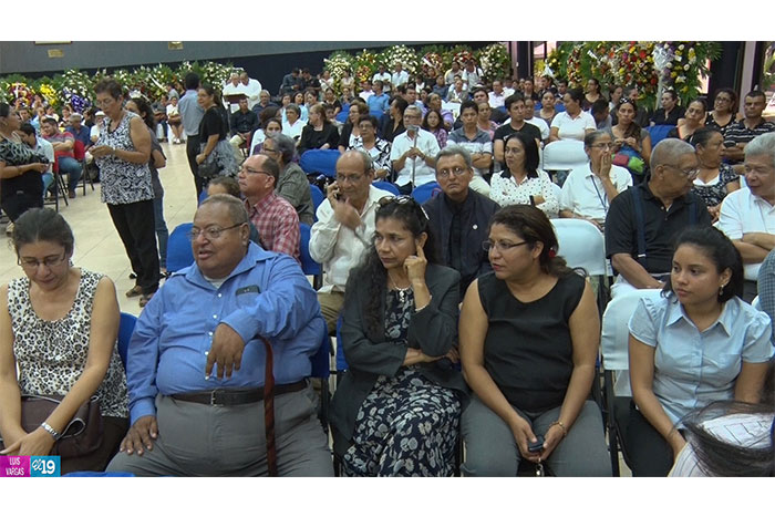 Comunidad educativa lamenta deceso de rector Elmer Cisneros