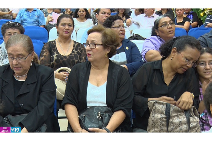 Comunidad educativa lamenta deceso de rector Elmer Cisneros