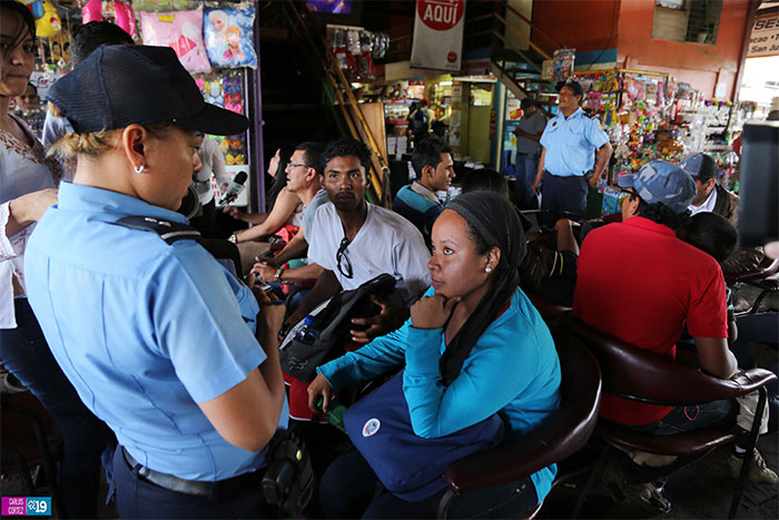 Policía garantiza seguridad en terminales de buses interlocales