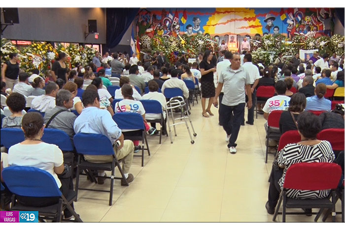 Rinden honores al Rector Elmer Cisneros Moreira