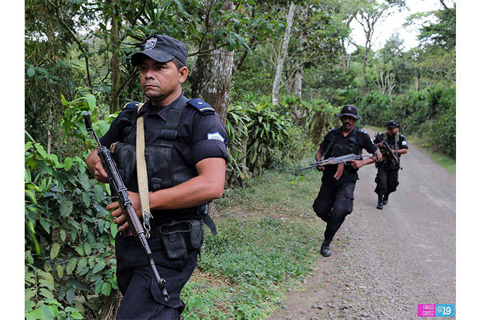 Policía Nacional brinda seguridad a familias y productores matagalpinos