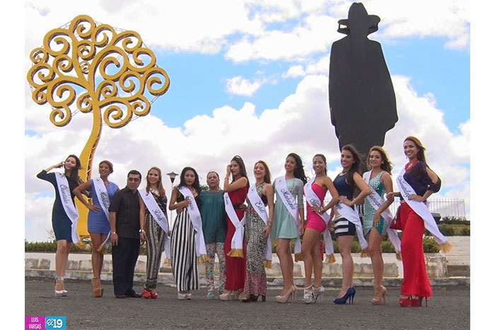 ALMA realiza recorrido con candidatas Carnaval 2015