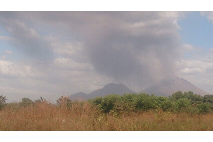 Dos explosiones en Volcán San Cristóbal