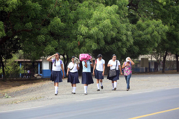 Comunidades cercanas al volcán San Cristobal viven relativa calma