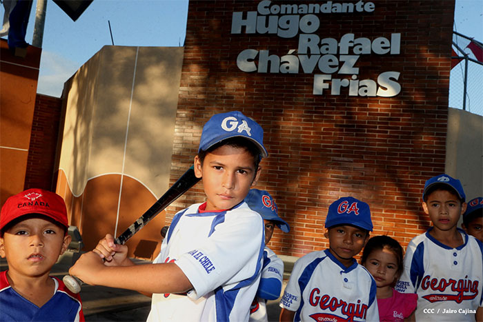 Daniel inaugura Estadio de Béisbol Infantil “Hugo Chávez Frías”