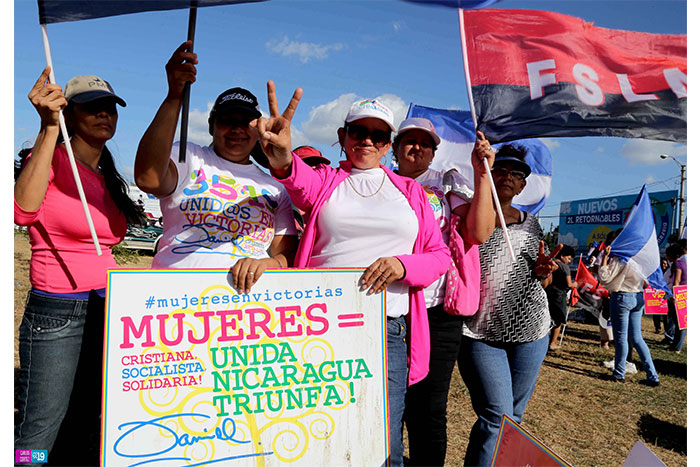 Nicaragüenses celebran restitución de los derechos de la Mujer