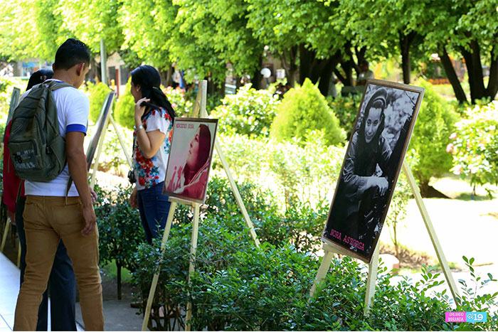 Estudiantes de la UCA celebran Día de la Mujer