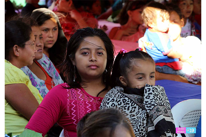 Reconocen aporte de la mujer al desarrollo integral de sus comunidades