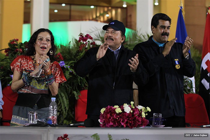 Nicolás Maduro: “¡Qué gran amor tenía Chávez por el Comandante Daniel y por Rosario”