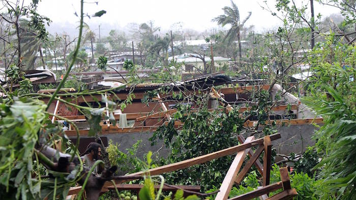 Ciclón Pam barre Vanuatu, donde puede haber decenas de muertos (FOTOS Y VIDEO)