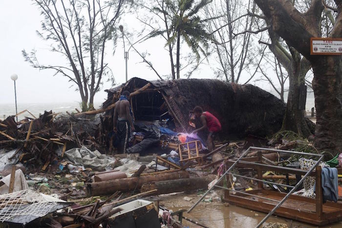 Ciclón Pam barre Vanuatu, donde puede haber decenas de muertos (FOTOS Y VIDEO)