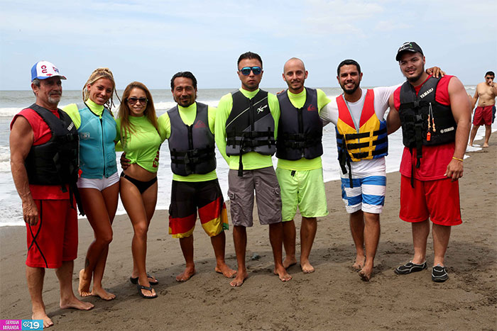 Flyboarding congregó a miles en La Boquita y Granada
