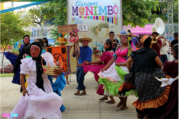 Se impone la creatividad de artesanos de Masaya en Tiangue Monimbó