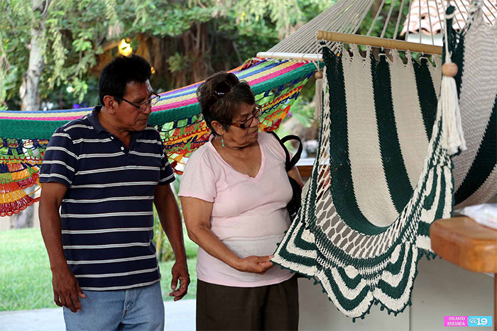Se impone la creatividad de artesanos de Masaya en Tiangue Monimbó