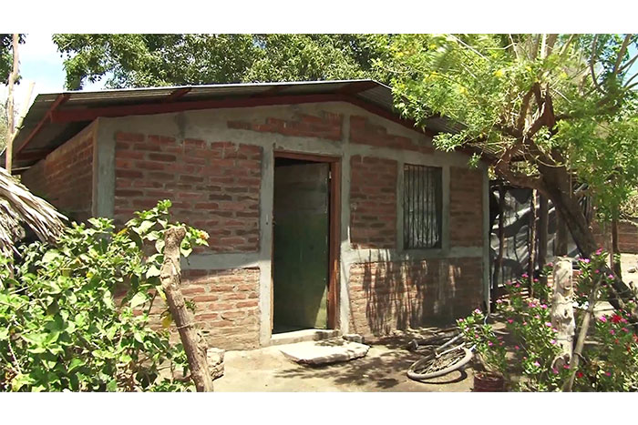 A un año del terremoto de abril, familias viven felices en hogares nuevos y seguros
