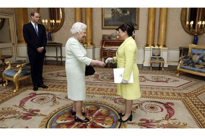 Embajadora de Nicaragua presenta credenciales ante la Reina Isabel II y el Príncipe Guillermo