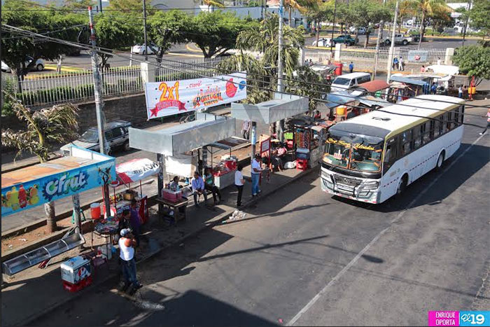 Brindan detalles del proyecto de mejoramiento de las paradas de buses