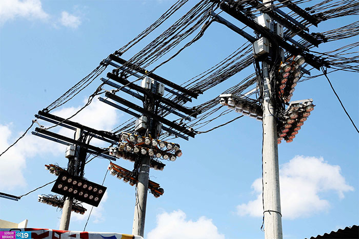 Reducción del costo de la tarifa eléctrica: buena noticia para comerciantes del Mercado Oriental