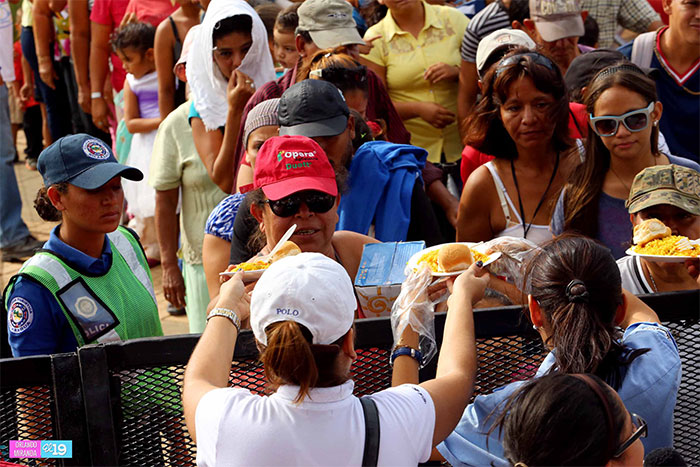 Viva Nicaragua Canal 13 inicia la Semana Santa con un inmenso arroz marinero