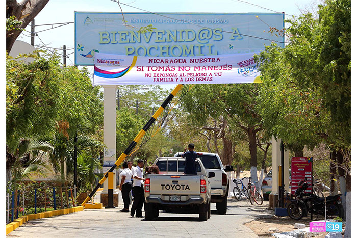 Pochomil y Masachapa reciben a miles de veraneantes