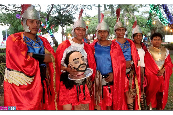 Tradicional Judea de Monimbó se presenta en la Avenida de Bolívar a Chávez