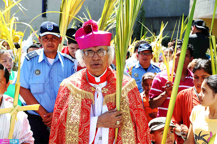 Cardenal Brenes preside peregrinación en honor a Jesús del Triunfo y misa de Domingo de Ramos 