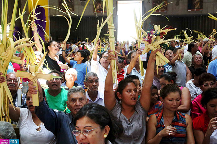 Cardenal Brenes preside peregrinación en honor a Jesús del Triunfo y misa de Domingo de Ramos 