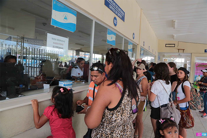 En Peñas Blancas se incrementa el ingreso de nicaragüenses y extranjeros