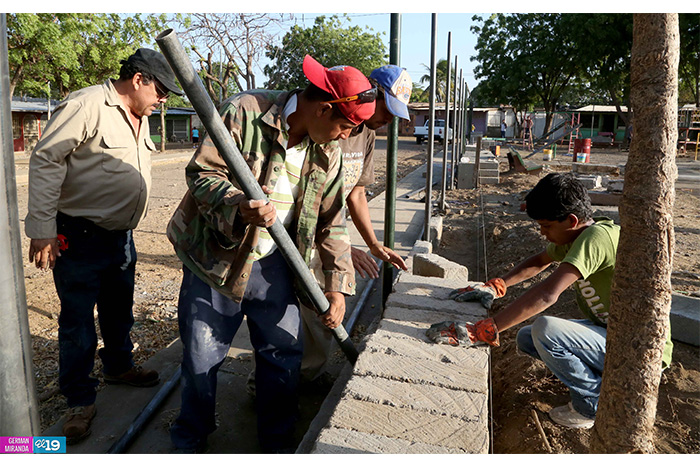 ALMA inicia rehabilitación de 23 parques en el Distrito VI