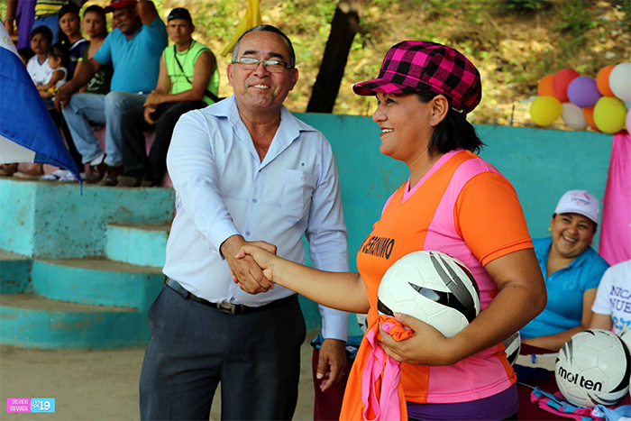 Arranca segundo campeonato de la liga femenina de kitball en Villa El Carmen