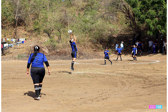 Arranca segundo campeonato de la liga femenina de kitball en Villa El Carmen