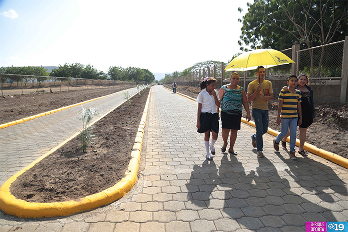 Inauguran calle adoquinada en Ciudad Sandino