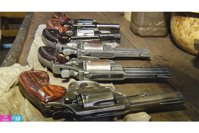 Policía Nacional inspecciona talleres de reparación de armas en Managua