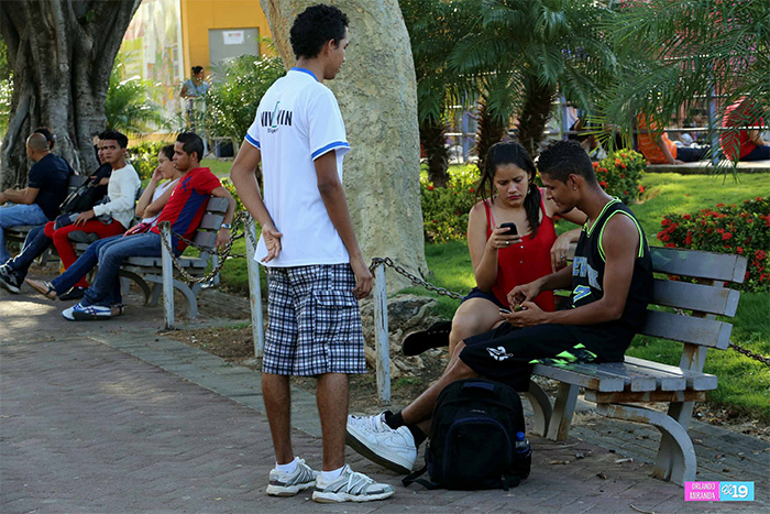 Capitalinos satisfechos con servicio de internet en sitios de recreación familiar