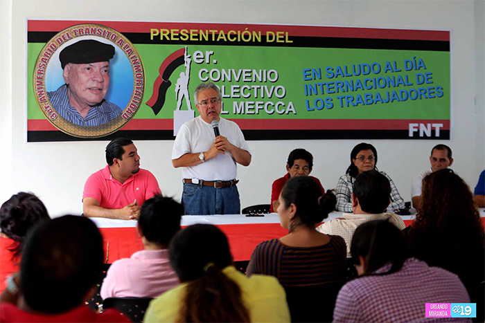 Trabajadores del MEFCCA suscriben su primer convenio colectivo