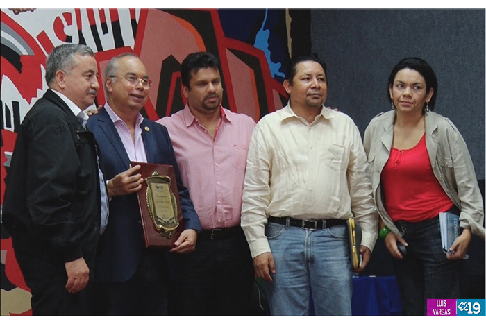 Doctor Enrique Lau diserta en Nicaragua sobre innovación, cambio y desarrollo educativo