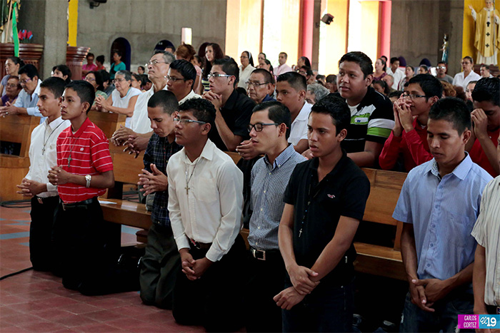Cardenal Brenes celebra 'Domingo del Buen Pastor'